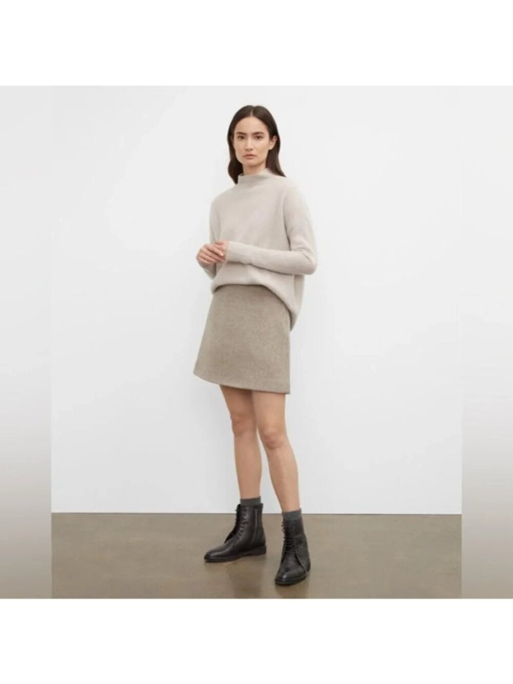Club Monaco Centie Mini Skirt Wool Blend NWT Taupe Sz 0 Minimalist Office Luxury